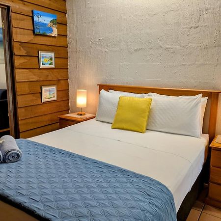 Beachside Cottage - A Private Peaceful Hidden Gem 50M To Beach Nelly Bay Экстерьер фото