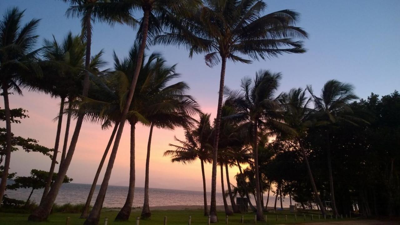 Beachside Cottage - A Private Peaceful Hidden Gem 50M To Beach Nelly Bay Экстерьер фото