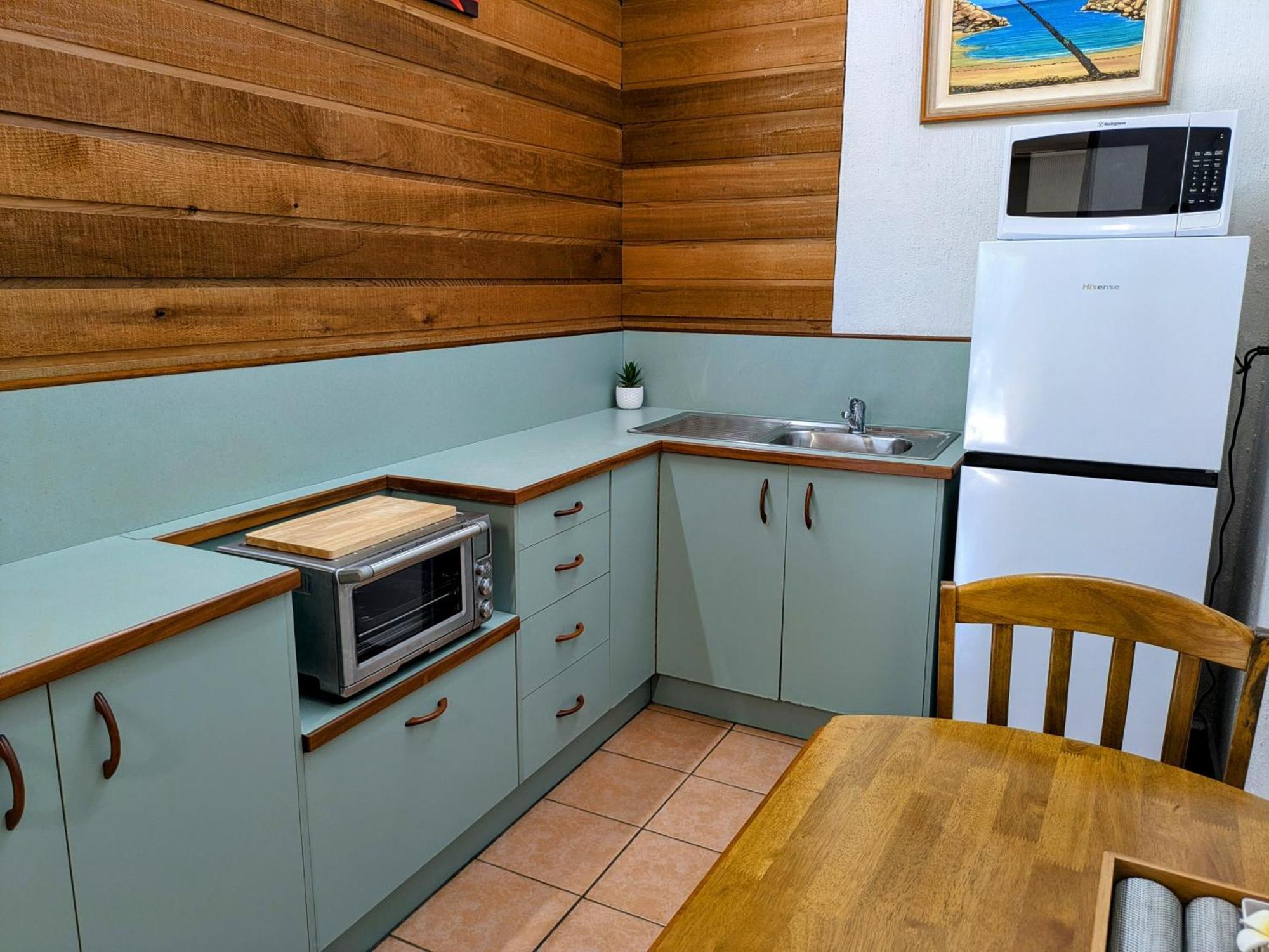 Beachside Cottage - A Private Peaceful Hidden Gem 50M To Beach Nelly Bay Экстерьер фото